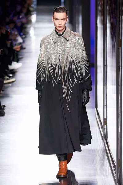 Look 47